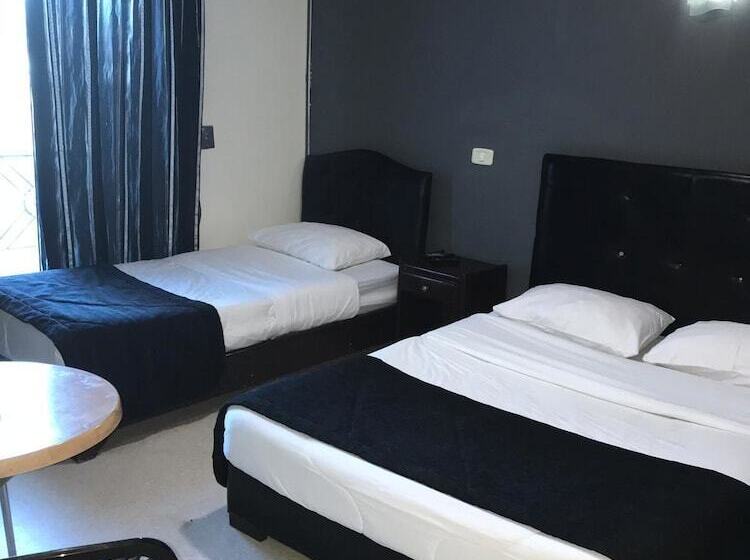 اتاق خانوادگی, Le Calife