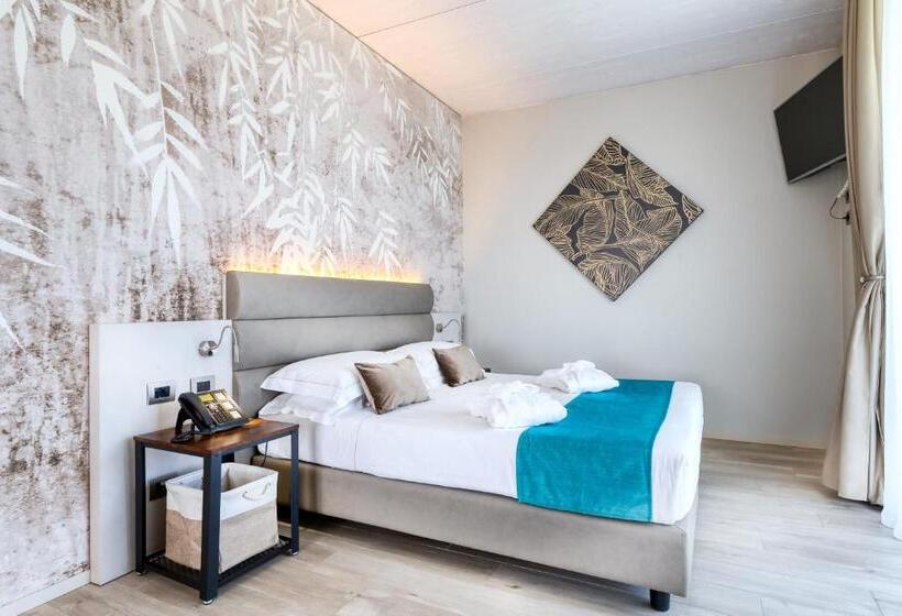 Suite with lake view, Vision