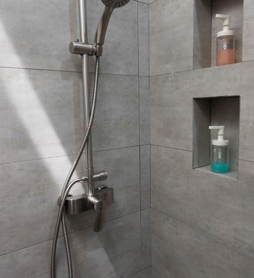 بانگلوی لوکس, Trip Villa