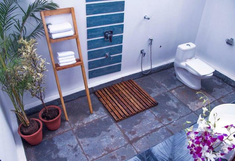 غرفة ديلوكس مطلّة علي البحر مزوَّدة بشُرفة, Agonda Serenity Resort