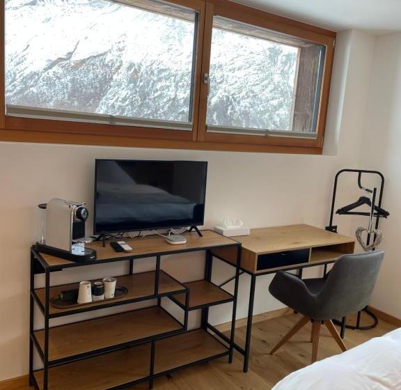 اتاق استاندارد با بالکن, Boutique Lodge Spycher