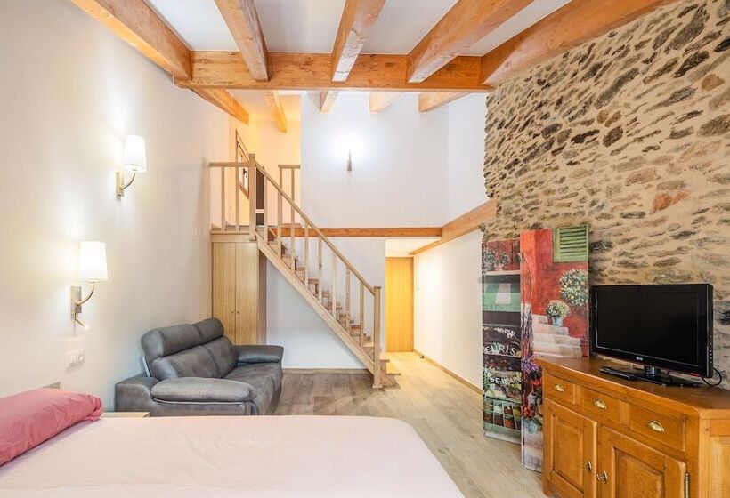 جناح عائلي, O Trancallo