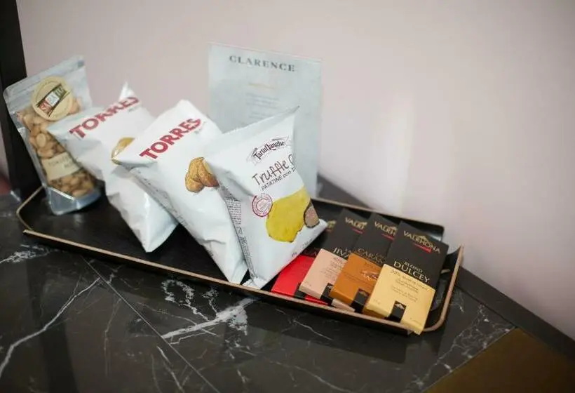デラックスルーム, Clarence Boutique