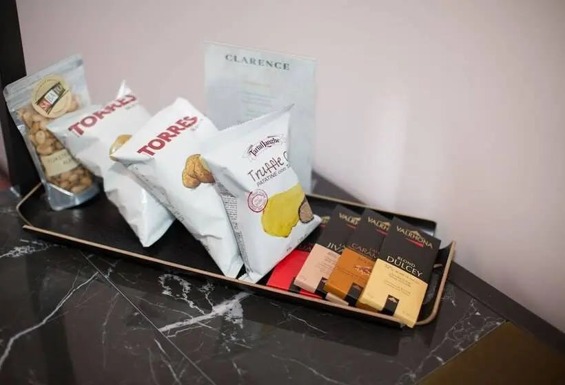 デラックスルーム, Clarence Boutique