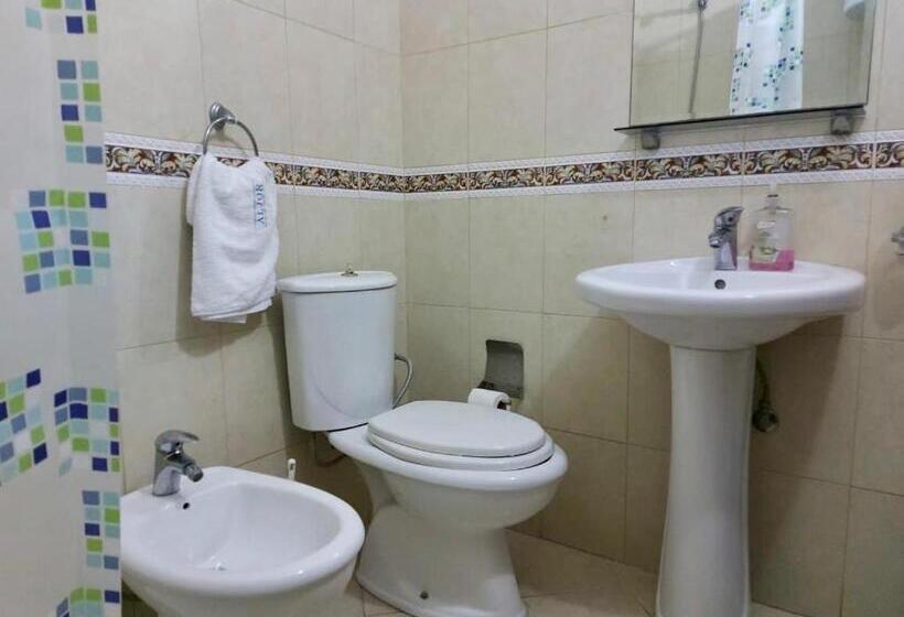 חדר דלוקס לארבעה, Villa Aljor