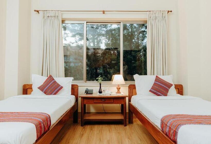 اتاق استاندارد با سرویس بهداشتی مشترک, Tise