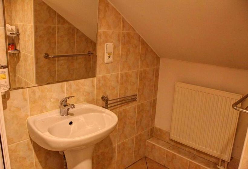 اتاق استاندارد, Birdie Pension & Wellness