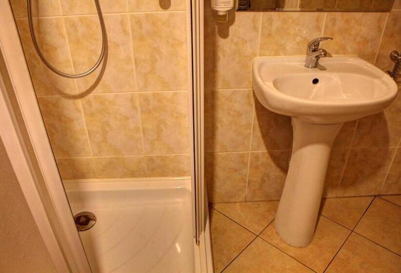 اتاق استاندارد, Birdie Pension & Wellness