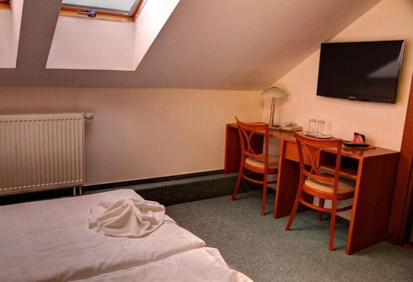 اتاق استاندارد, Birdie Pension & Wellness