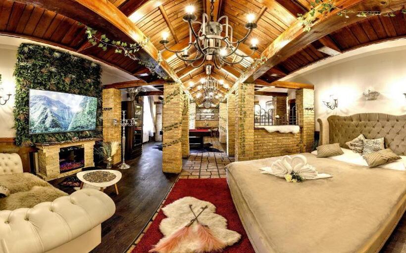 سوئیت با وان آب گرم, Birdie Pension & Wellness