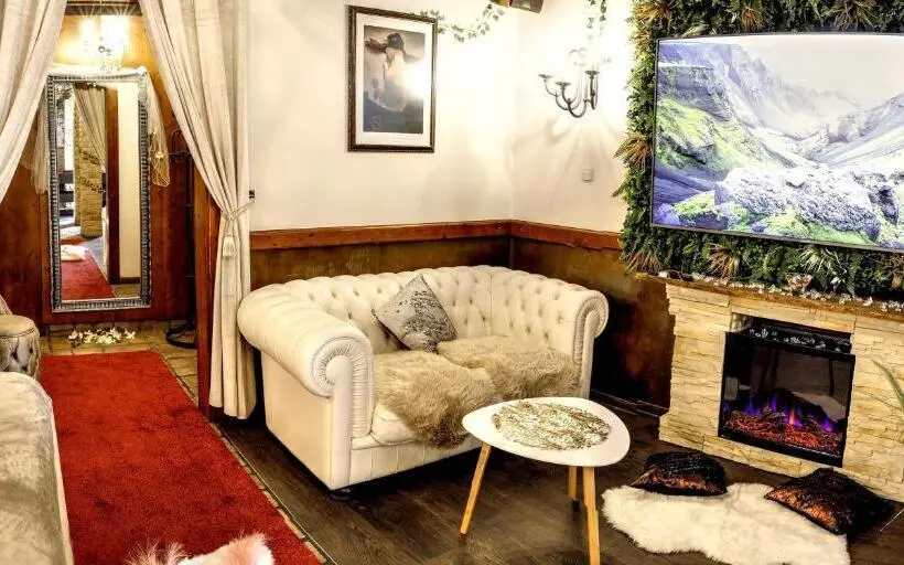 سوئیت با وان آب گرم, Birdie Pension & Wellness