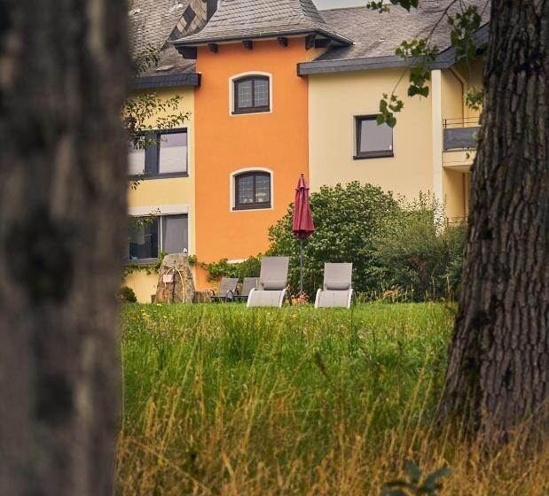 Полулюкс Повышенной Комфортности, Hofgut Held