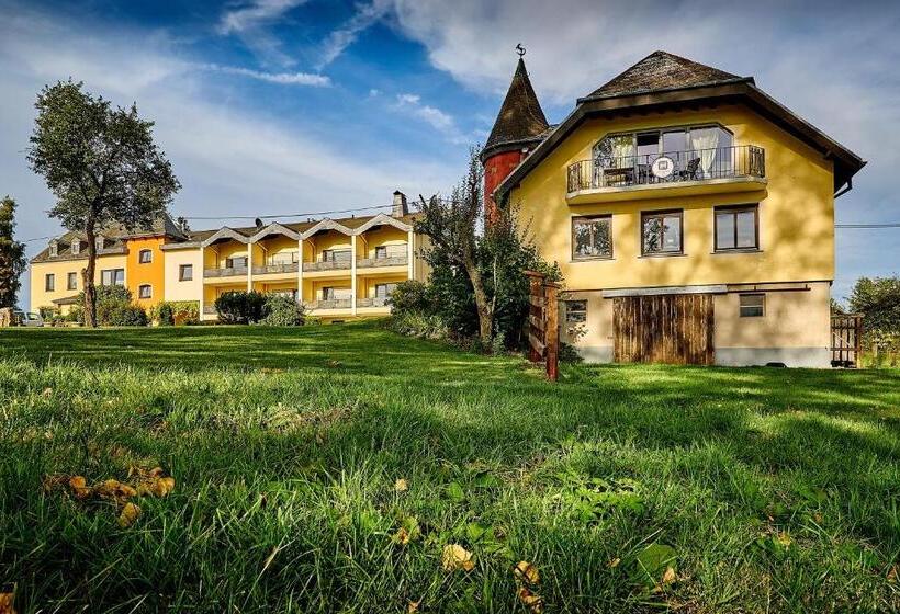 Полулюкс, Hofgut Held