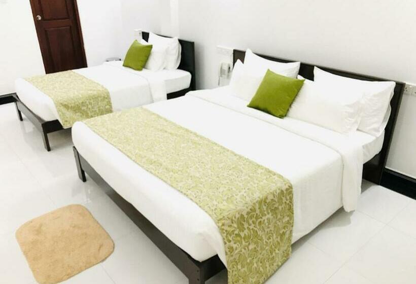 Семейный Номер, Siluni S Villa