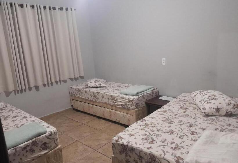 Chambre Familiale, Pousada Vitória