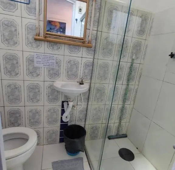 スタンダード４人部屋, Mundo Da Lua Hostel
