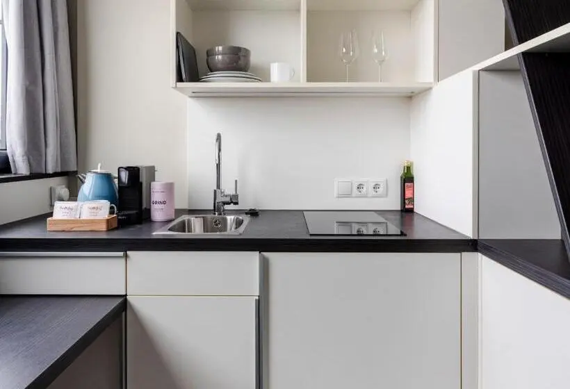 استودیوی استاندارد, Numa I Viktoria Apartments