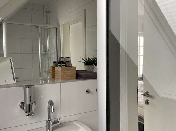 Апартаменты 1 Спальня, Fachwerk Hotel Wuppertal