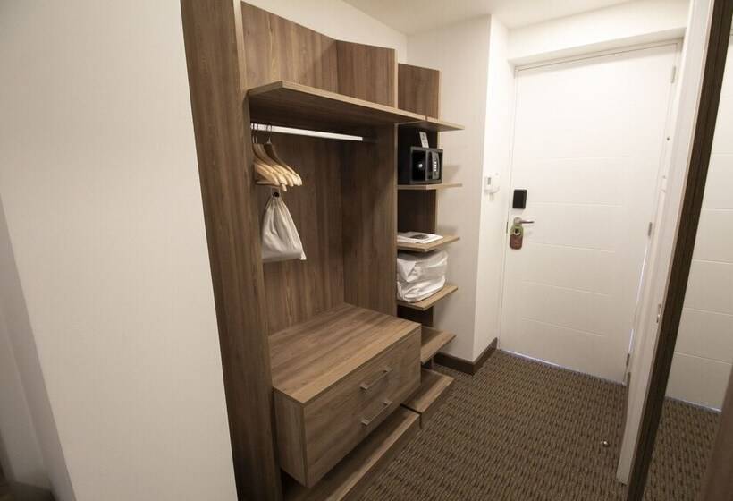 Номер Стандарт, Tierra Viva Trujillo