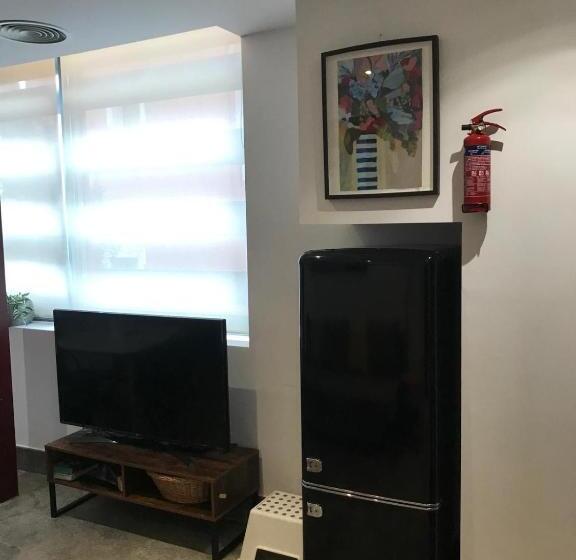 آپارتمان 1 خوابه, Urban House Siurot 33