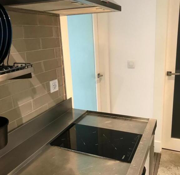 آپارتمان 1 خوابه, Urban House Siurot 33