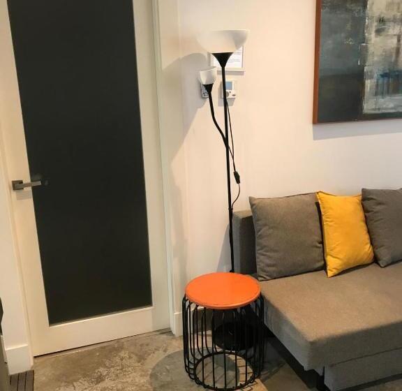 آپارتمان 1 خوابه, Urban House Siurot 33