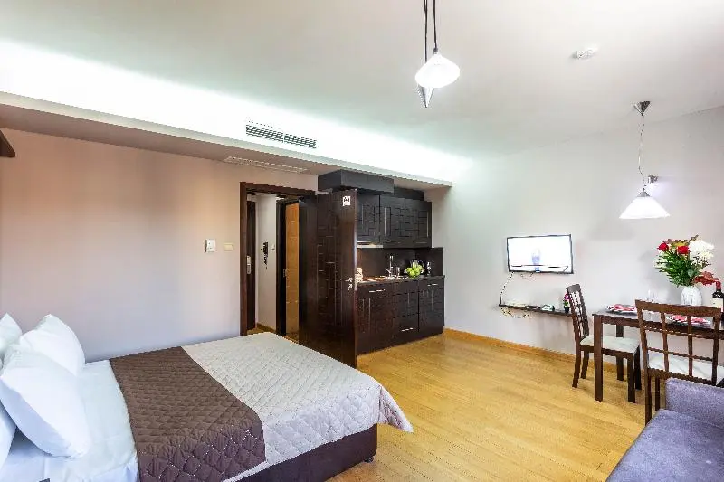 استودیوی استاندارد, Cityhome Apart