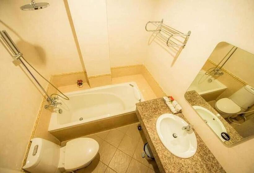 חדר סטנדרט, Soubundith