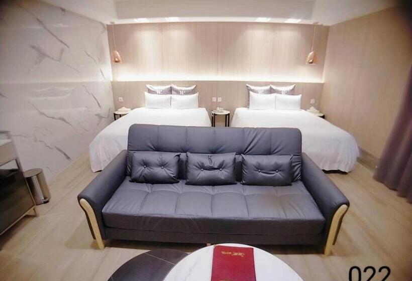 اتاق استاندارد چهار تخته, Wunsin Motel