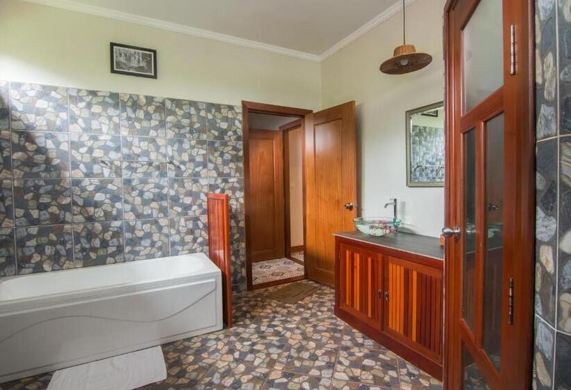 سوییت خانوادگی, Bb Angkor Green Resort