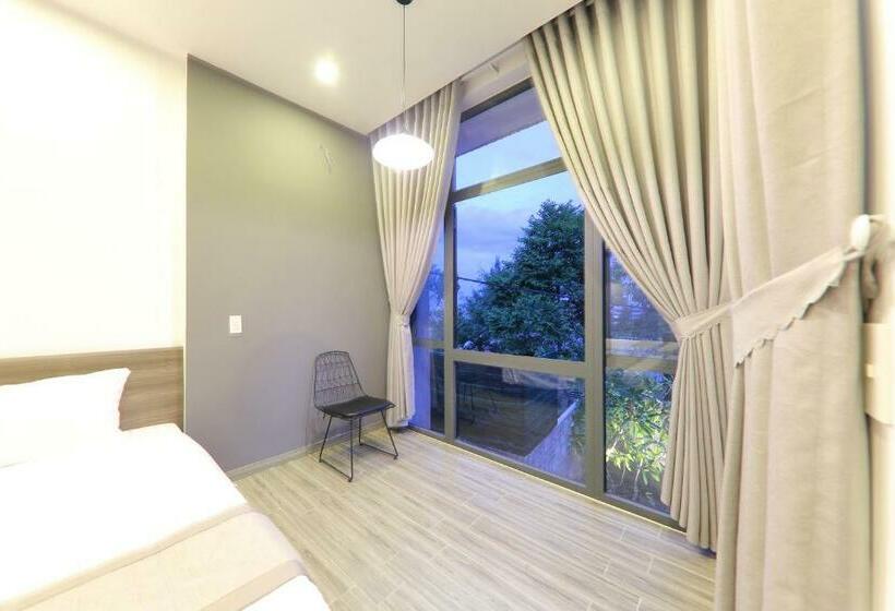 سوییت خانوادگی, Hill Bungalow