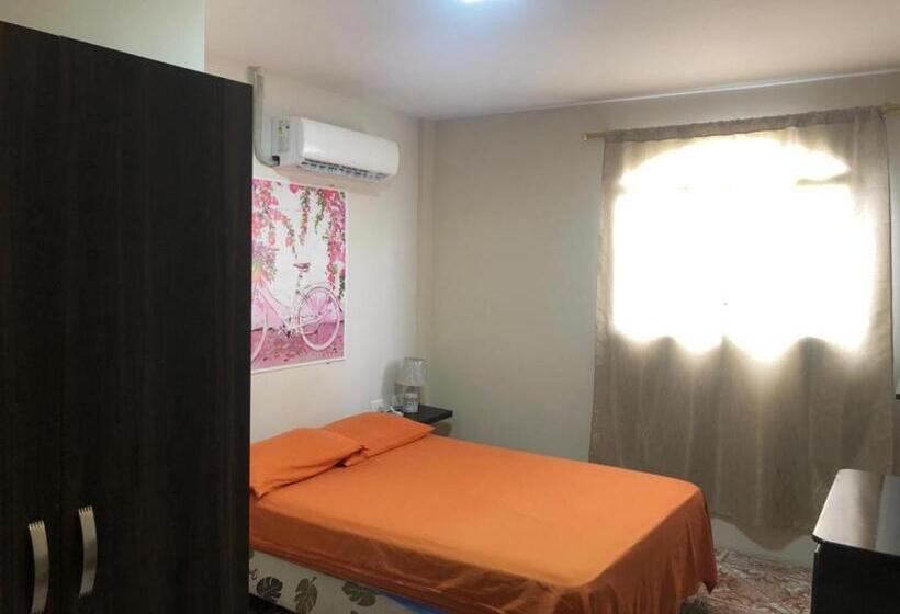 スタンダードシングルルーム, Hostal Malania