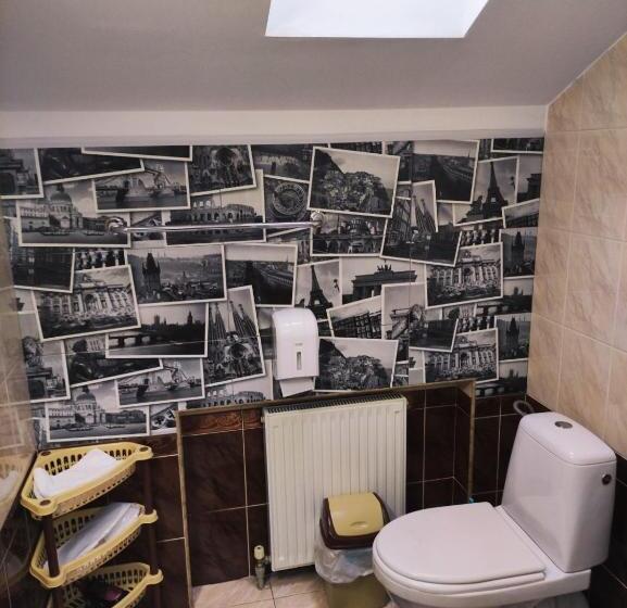 四人标准间, Delfin