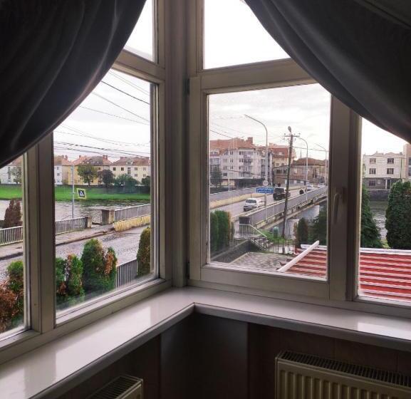 4인용 스탠다드 룸, Delfin