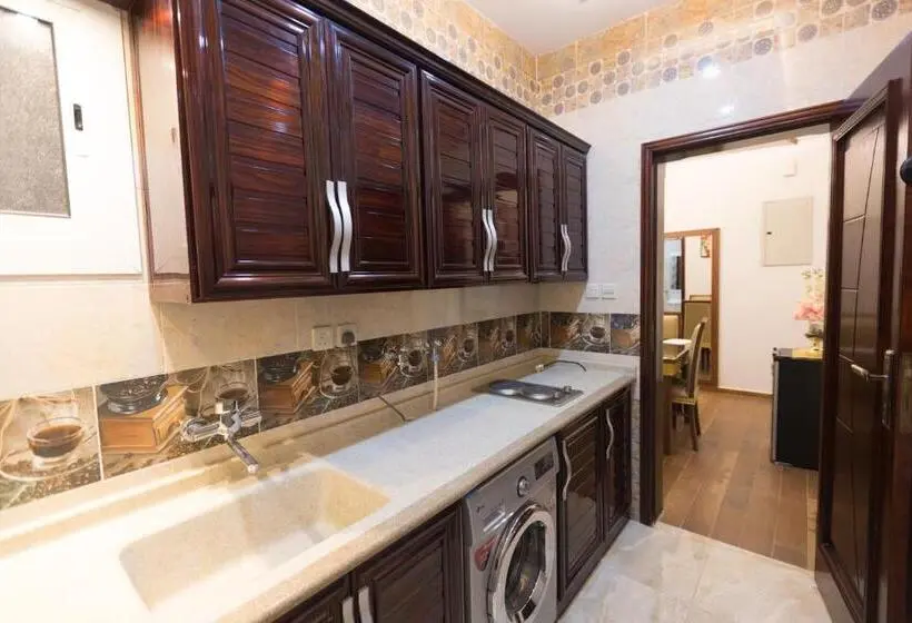 سوئیت رویال, Luxury Hotel Apartments