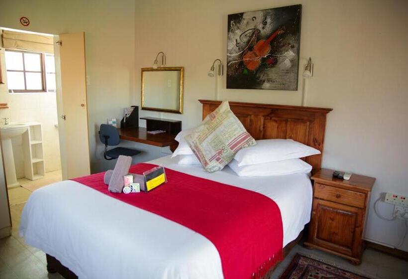 スタンダードルーム, Twins Guesthouse No Load Shedding