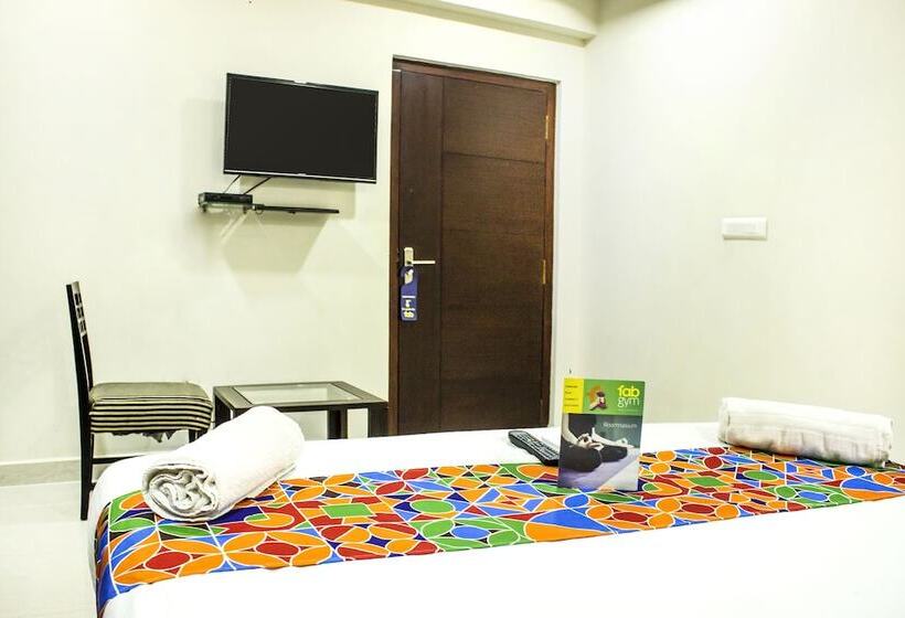 اتاق لوکس, Fabhotel Snehitha Inn