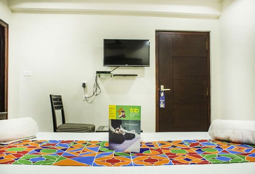 اتاق لوکس, Fabhotel Snehitha Inn