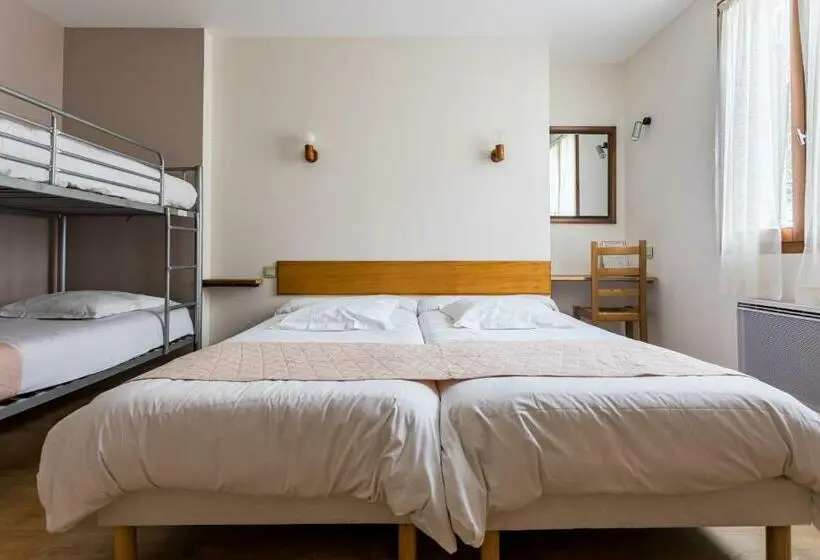 Quarto Familiar, Alienor