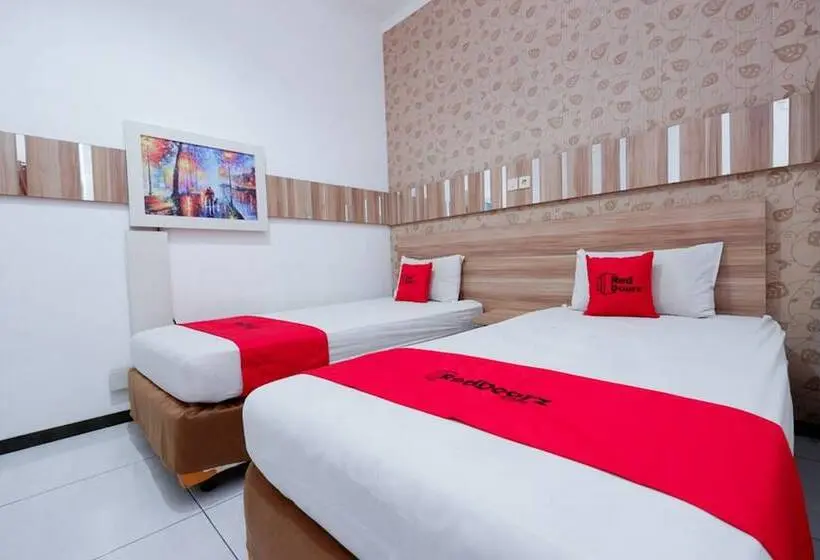 ファミリールーム, Reddoorz Near Plaza Simpang Lima