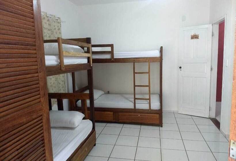 ルームシェアのワンベッド, Hostel Caminho Do Sol