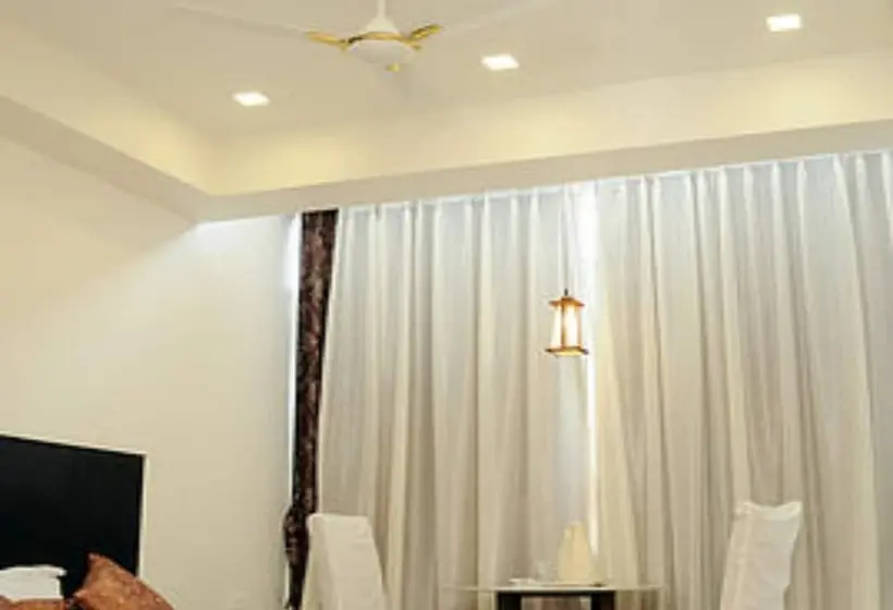 プレミアムルーム, Sri Kamal International
