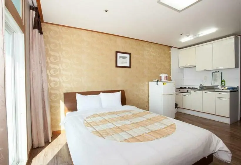 اتاق استاندارد با بالکن, Jeju Ilsung Beach Condo