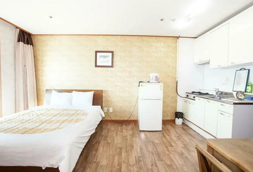 اتاق استاندارد با بالکن, Jeju Ilsung Beach Condo