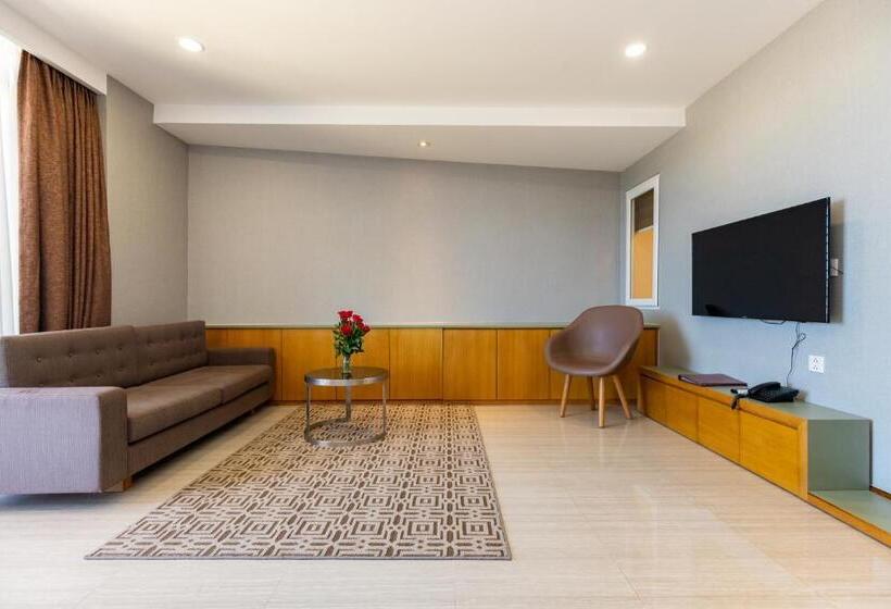 آپارتمان 3 خوابه, Dic Star Landmark