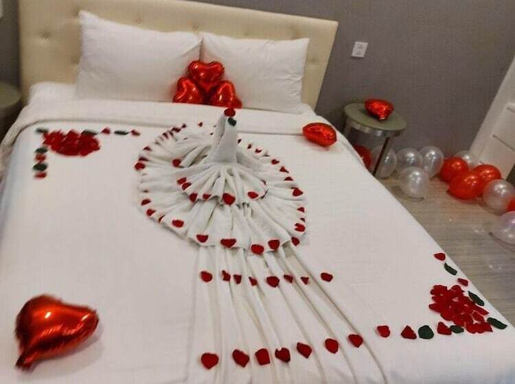 آپارتمان 1 خوابه, Dic Star Landmark