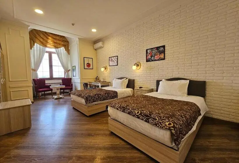 スーペリアールーム, Silk Road Kokand