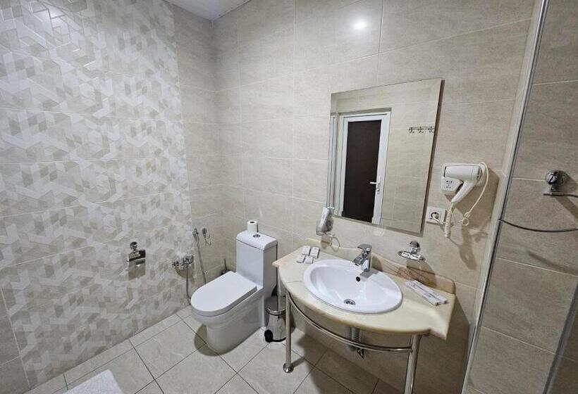 غرفة سوبيريور ثلاثية, Silk Road Kokand