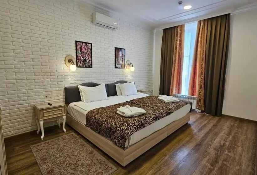 スイート, Silk Road Kokand
