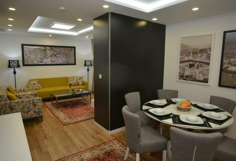 דירת פנטהאוז 1 חדרי שינה, Apart Hotel Family